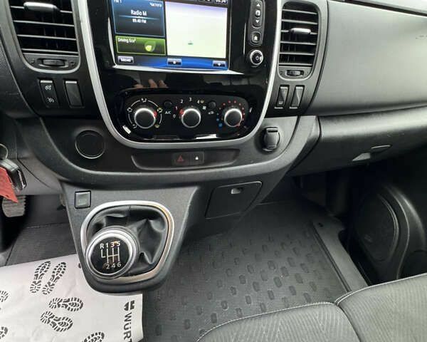 Рено Трафик, объемом двигателя 2 л и пробегом 186 тыс. км за 19200 $, фото 14 на Automoto.ua