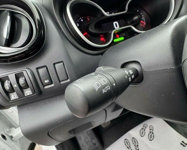 Рено Трафик, объемом двигателя 2 л и пробегом 186 тыс. км за 19200 $, фото 22 на Automoto.ua