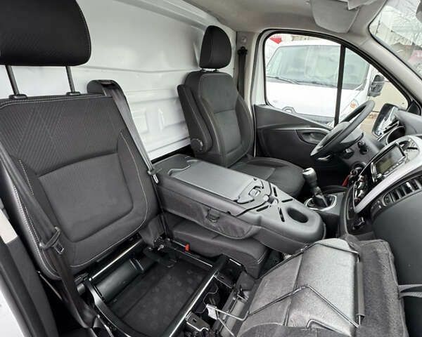 Рено Трафик, объемом двигателя 2 л и пробегом 186 тыс. км за 19200 $, фото 25 на Automoto.ua