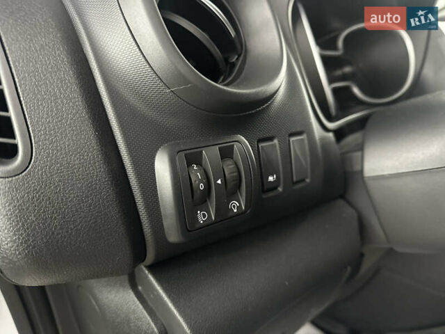 Рено Трафік, об'ємом двигуна 2 л та пробігом 26 тис. км за 21000 $, фото 15 на Automoto.ua