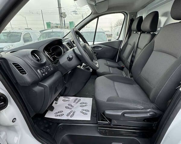 Рено Трафик, объемом двигателя 4.25 л и пробегом 151 тыс. км за 19900 $, фото 12 на Automoto.ua