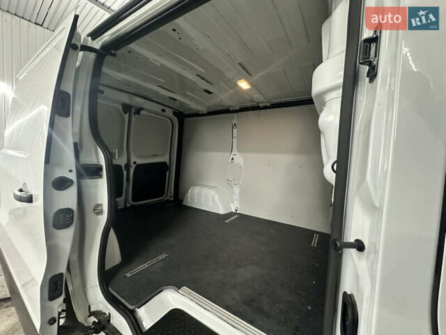 Рено Трафік, об'ємом двигуна 2 л та пробігом 26 тис. км за 21000 $, фото 22 на Automoto.ua