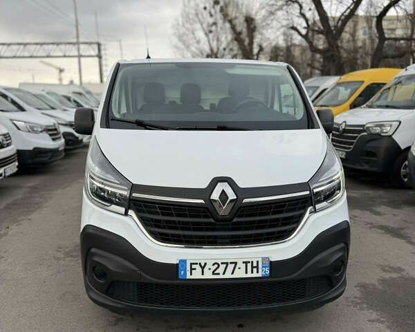 Рено Трафик, объемом двигателя 4.25 л и пробегом 151 тыс. км за 19900 $, фото 2 на Automoto.ua