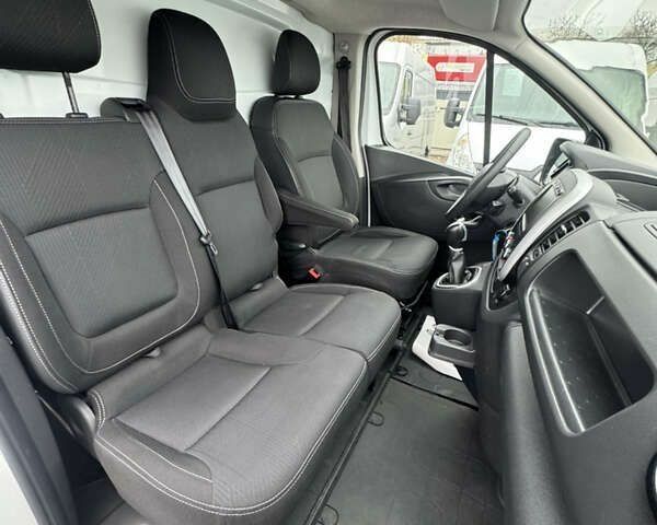 Рено Трафик, объемом двигателя 4.25 л и пробегом 240 тыс. км за 20900 $, фото 18 на Automoto.ua