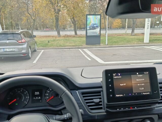 Рено Трафик, объемом двигателя 2 л и пробегом 0 тыс. км за 34650 $, фото 16 на Automoto.ua