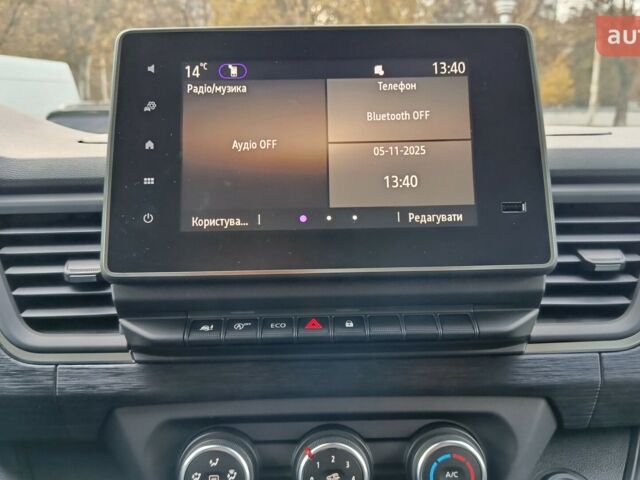 Рено Трафик, объемом двигателя 2 л и пробегом 0 тыс. км за 34650 $, фото 21 на Automoto.ua