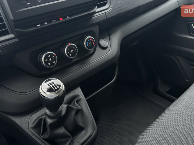 Рено Трафик, объемом двигателя 2 л и пробегом 0 тыс. км за 33619 $, фото 22 на Automoto.ua