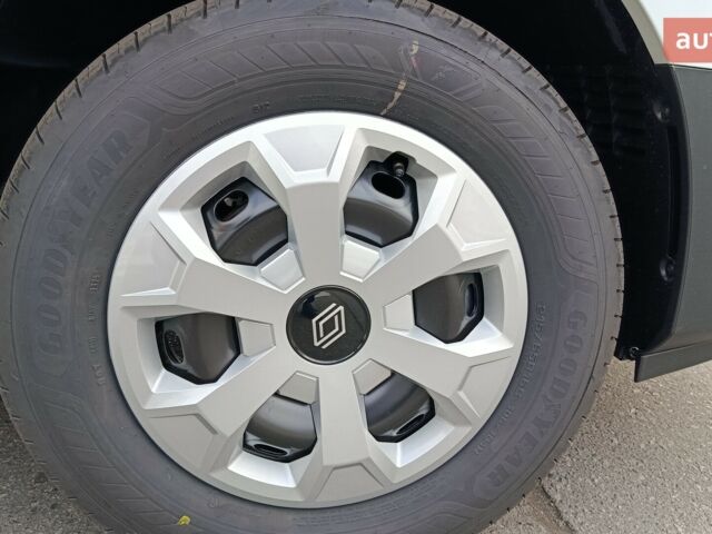 Рено Трафик, объемом двигателя 2 л и пробегом 0 тыс. км за 34650 $, фото 15 на Automoto.ua