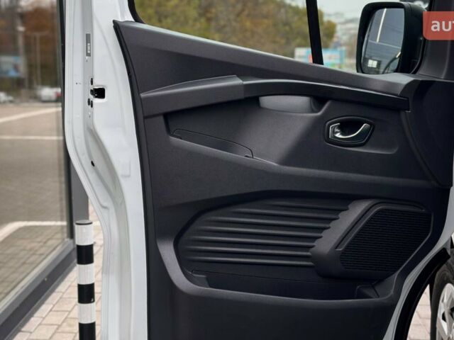 купить новое авто Рено Трафик 2025 года от официального дилера Моторкар Кропивницький Рено фото