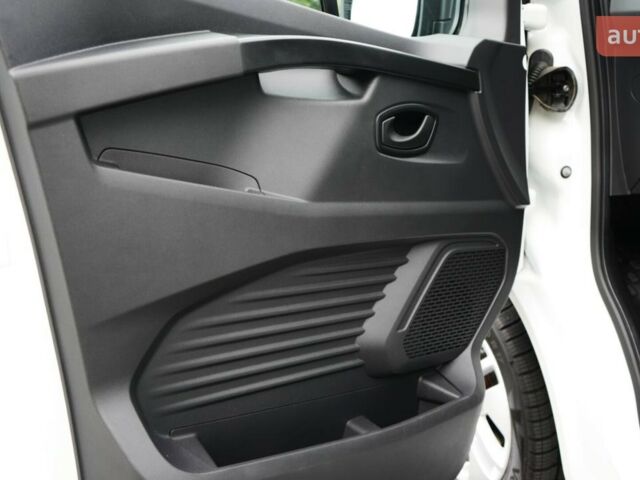 Рено Трафік, об'ємом двигуна 1.6 л та пробігом 0 тис. км за 34621 $, фото 13 на Automoto.ua