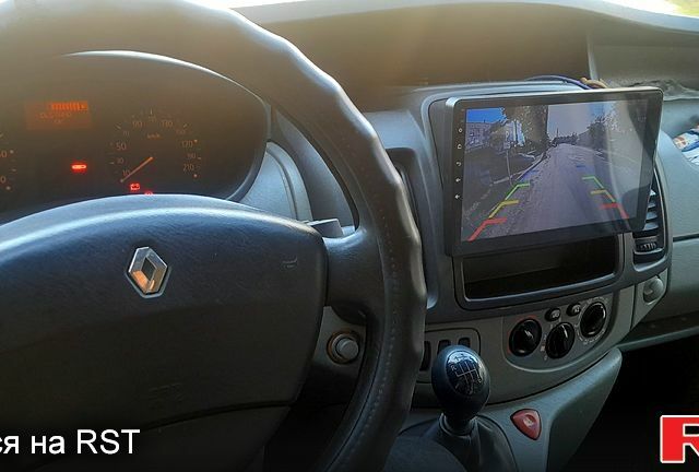 Рено Трафик, объемом двигателя 2 л и пробегом 290 тыс. км за 12000 $, фото 1 на Automoto.ua