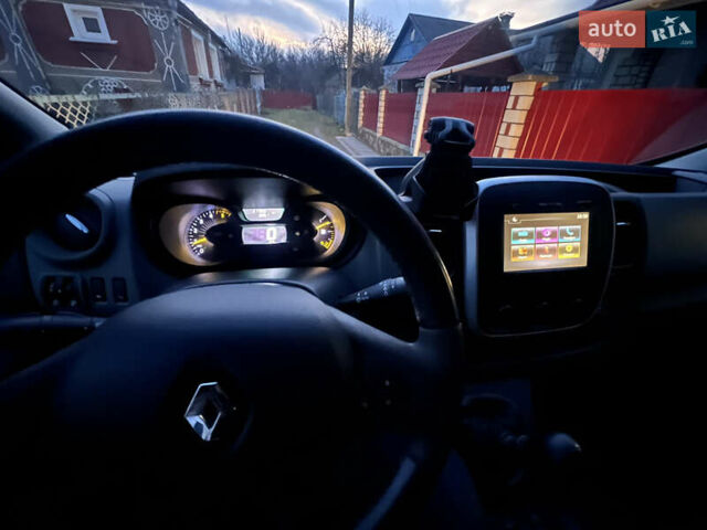 Рено Трафик, объемом двигателя 0 л и пробегом 217 тыс. км за 11500 $, фото 7 на Automoto.ua