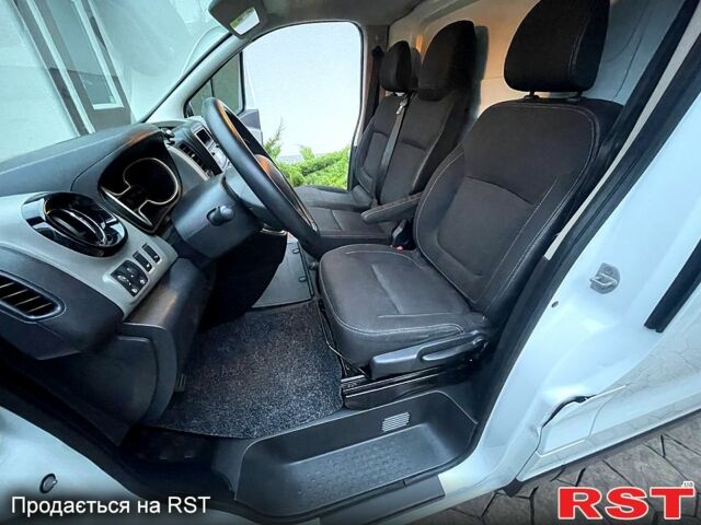 Рено Трафик, объемом двигателя 1.6 л и пробегом 182 тыс. км за 13950 $, фото 6 на Automoto.ua