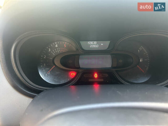 Рено Трафік, об'ємом двигуна 0 л та пробігом 159 тис. км за 13500 $, фото 1 на Automoto.ua