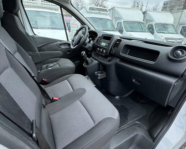 Рено Трафик, объемом двигателя 2 л и пробегом 97 тыс. км за 18900 $, фото 23 на Automoto.ua