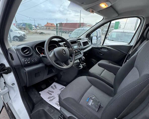 Рено Трафик, объемом двигателя 2 л и пробегом 97 тыс. км за 18900 $, фото 11 на Automoto.ua