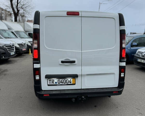 Рено Трафик, объемом двигателя 2 л и пробегом 97 тыс. км за 18900 $, фото 5 на Automoto.ua