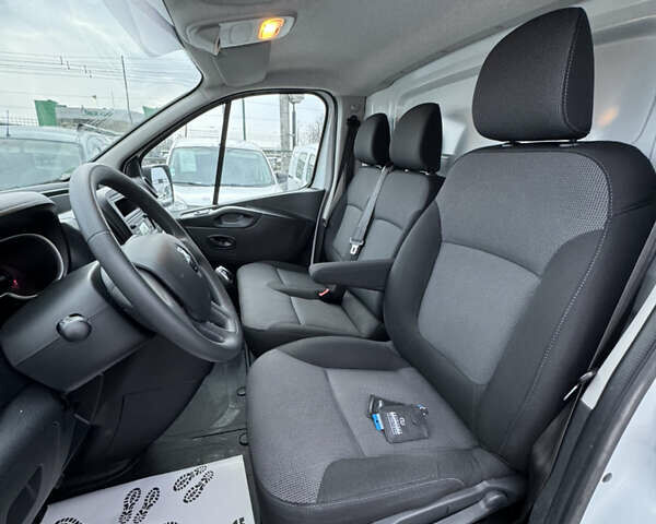 Рено Трафик, объемом двигателя 2 л и пробегом 97 тыс. км за 18900 $, фото 14 на Automoto.ua
