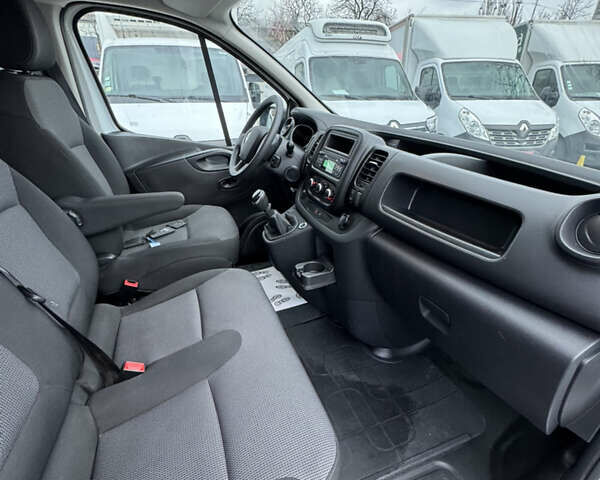 Рено Трафик, объемом двигателя 2 л и пробегом 97 тыс. км за 18900 $, фото 25 на Automoto.ua