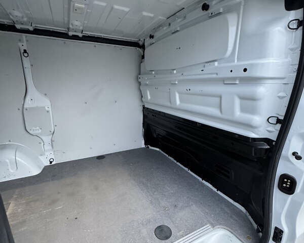 Рено Трафик, объемом двигателя 2 л и пробегом 97 тыс. км за 18900 $, фото 28 на Automoto.ua