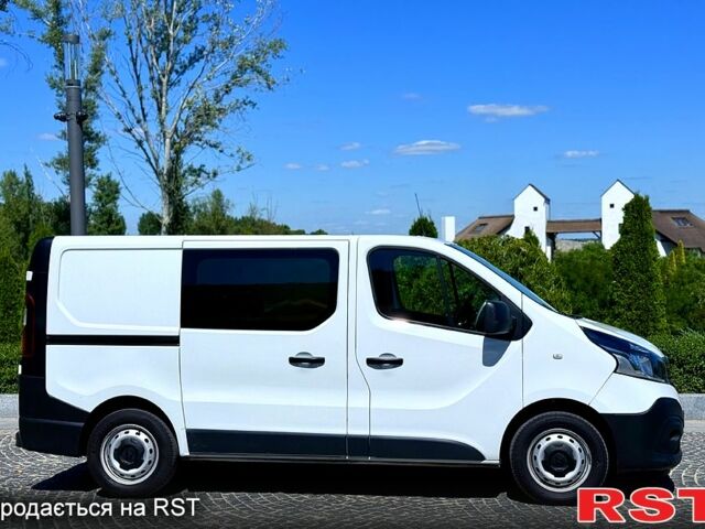 Рено Трафик, объемом двигателя 2 л и пробегом 157 тыс. км за 20800 $, фото 2 на Automoto.ua