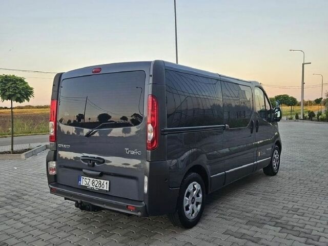Рено Трафік, об'ємом двигуна 2 л та пробігом 211 тис. км за 3400 $, фото 5 на Automoto.ua