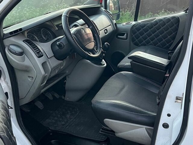 Рено Трафик, объемом двигателя 1.9 л и пробегом 300 тыс. км за 6200 $, фото 5 на Automoto.ua
