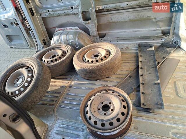 Рено Трафик, объемом двигателя 0 л и пробегом 410 тыс. км за 4650 $, фото 23 на Automoto.ua