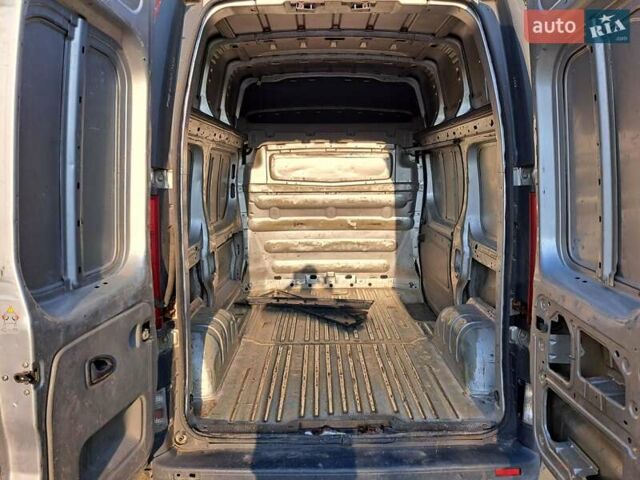 Рено Трафик, объемом двигателя 0 л и пробегом 410 тыс. км за 4650 $, фото 9 на Automoto.ua