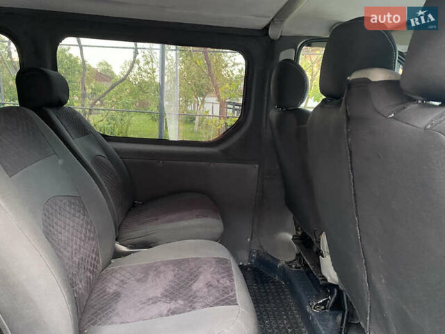Рено Трафик, объемом двигателя 2 л и пробегом 542 тыс. км за 8800 $, фото 10 на Automoto.ua