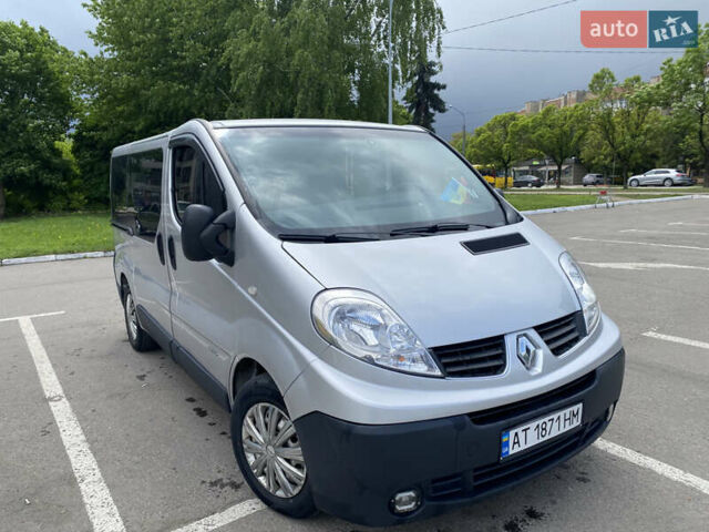 Рено Трафик, объемом двигателя 2 л и пробегом 542 тыс. км за 8800 $, фото 2 на Automoto.ua