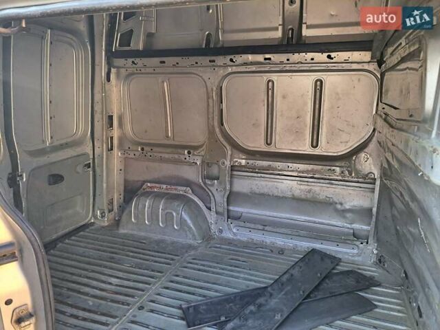 Рено Трафик, объемом двигателя 0 л и пробегом 410 тыс. км за 4650 $, фото 7 на Automoto.ua