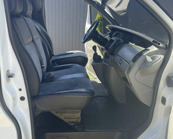 Рено Трафік, об'ємом двигуна 2 л та пробігом 368 тис. км за 7500 $, фото 3 на Automoto.ua