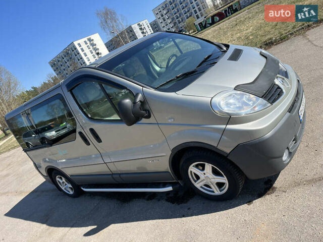 Рено Трафик, объемом двигателя 2 л и пробегом 259 тыс. км за 9342 $, фото 6 на Automoto.ua