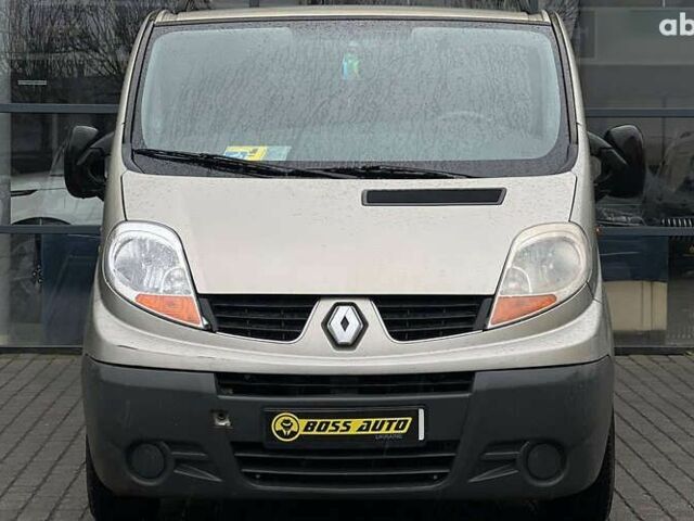 Рено Трафик, объемом двигателя 2 л и пробегом 320 тыс. км за 8899 $, фото 1 на Automoto.ua