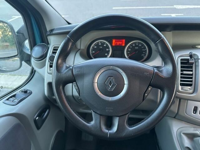 Рено Трафик, объемом двигателя 2 л и пробегом 216 тыс. км за 8000 $, фото 22 на Automoto.ua