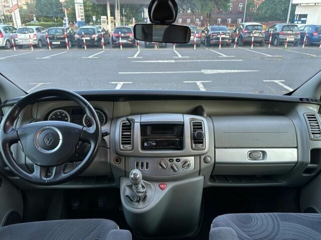 Рено Трафик, объемом двигателя 2 л и пробегом 216 тыс. км за 8000 $, фото 7 на Automoto.ua