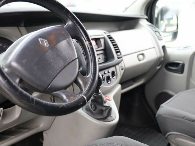 Рено Трафік, об'ємом двигуна 2 л та пробігом 497 тис. км за 10200 $, фото 16 на Automoto.ua