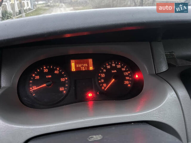 Рено Трафик, объемом двигателя 2.5 л и пробегом 332 тыс. км за 9000 $, фото 30 на Automoto.ua