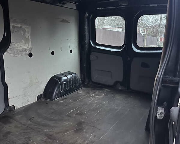 Рено Трафик, объемом двигателя 2.5 л и пробегом 332 тыс. км за 9000 $, фото 22 на Automoto.ua