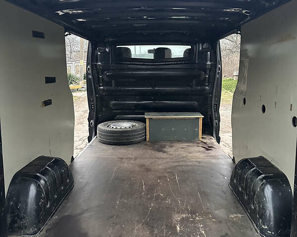 Рено Трафик, объемом двигателя 2.5 л и пробегом 332 тыс. км за 9000 $, фото 21 на Automoto.ua