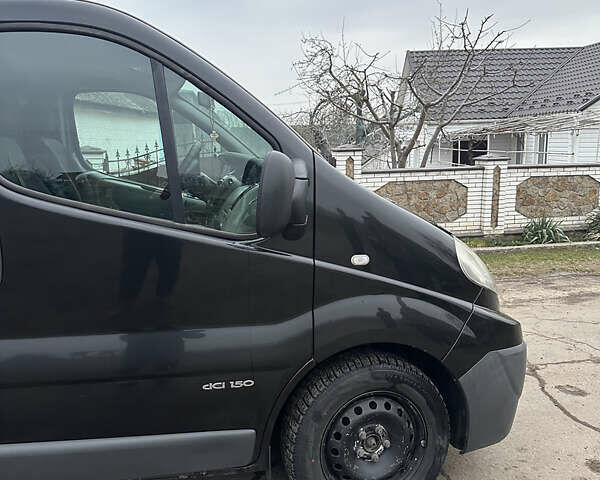 Рено Трафик, объемом двигателя 2.5 л и пробегом 332 тыс. км за 9000 $, фото 8 на Automoto.ua