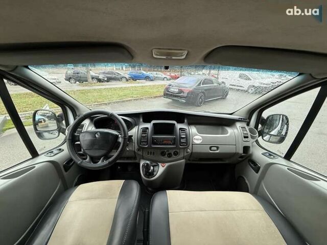 Рено Трафик, объемом двигателя 2 л и пробегом 385 тыс. км за 11000 $, фото 8 на Automoto.ua