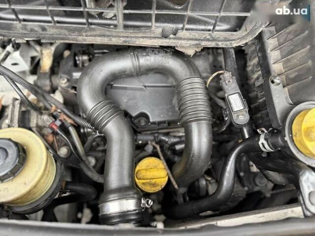 Рено Трафик, объемом двигателя 2 л и пробегом 385 тыс. км за 11000 $, фото 28 на Automoto.ua