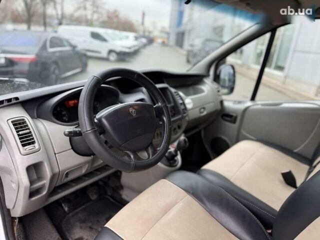 Рено Трафик, объемом двигателя 2 л и пробегом 385 тыс. км за 11000 $, фото 12 на Automoto.ua