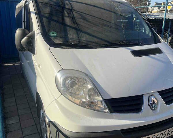 Рено Трафик, объемом двигателя 2 л и пробегом 246 тыс. км за 13999 $, фото 2 на Automoto.ua
