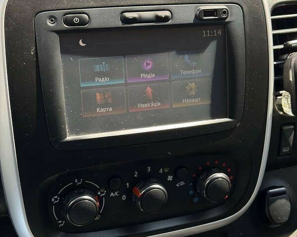 Рено Трафик, объемом двигателя 1.6 л и пробегом 241 тыс. км за 13400 $, фото 10 на Automoto.ua