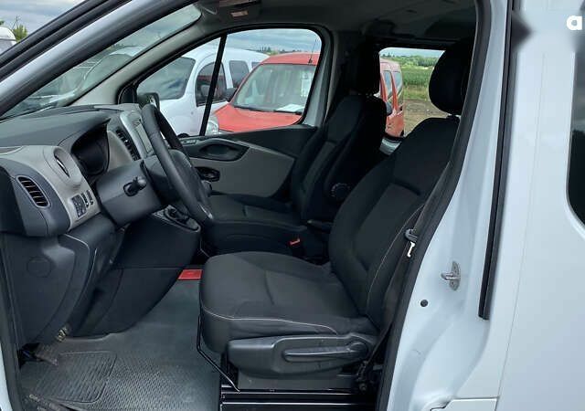 Рено Трафік, об'ємом двигуна 1.6 л та пробігом 279 тис. км за 15950 $, фото 24 на Automoto.ua