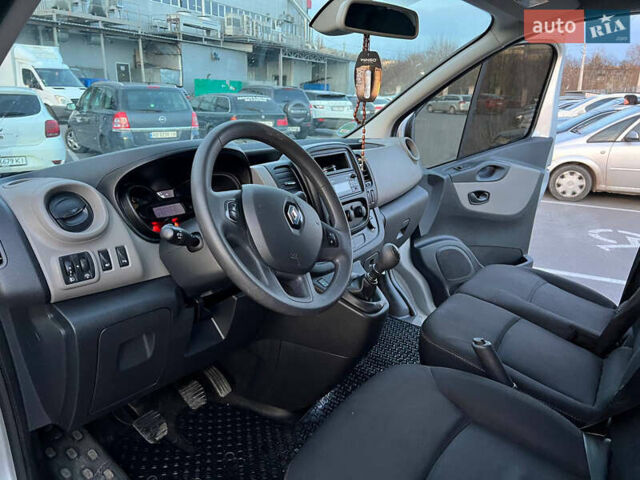 Рено Трафик, объемом двигателя 1.6 л и пробегом 260 тыс. км за 11700 $, фото 9 на Automoto.ua