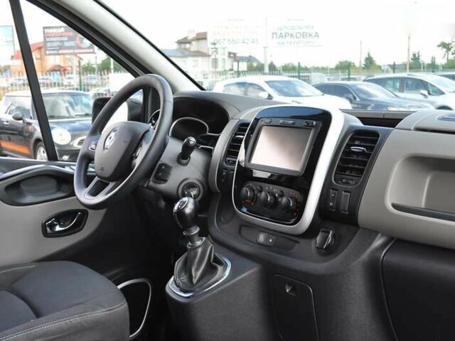 Рено Трафік, об'ємом двигуна 0 л та пробігом 234 тис. км за 16700 $, фото 25 на Automoto.ua